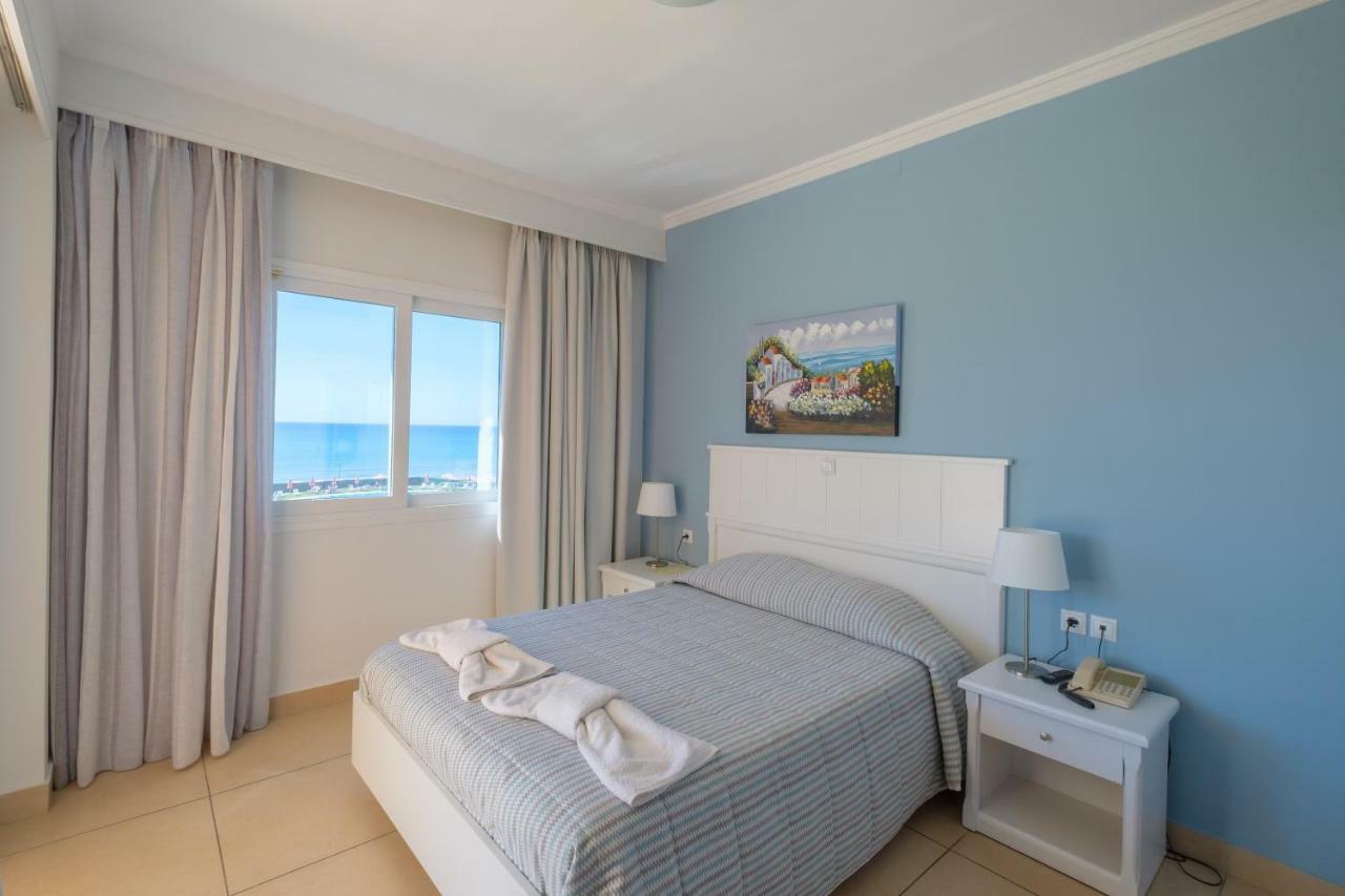 Hotel Athina アギオス・ステファノス エクステリア 写真